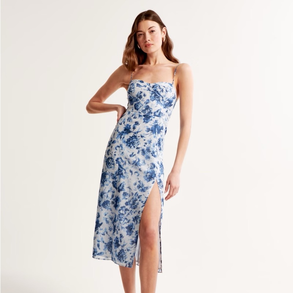 NWT Abercrombie Camille Dress in Blue Floral, Size Small